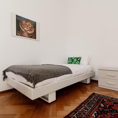 Giuka Apartment By Quokka 360 - Close To The Station Massagno Exterior foto